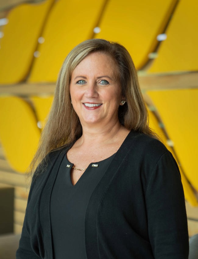 Headshot of Julie Payeff